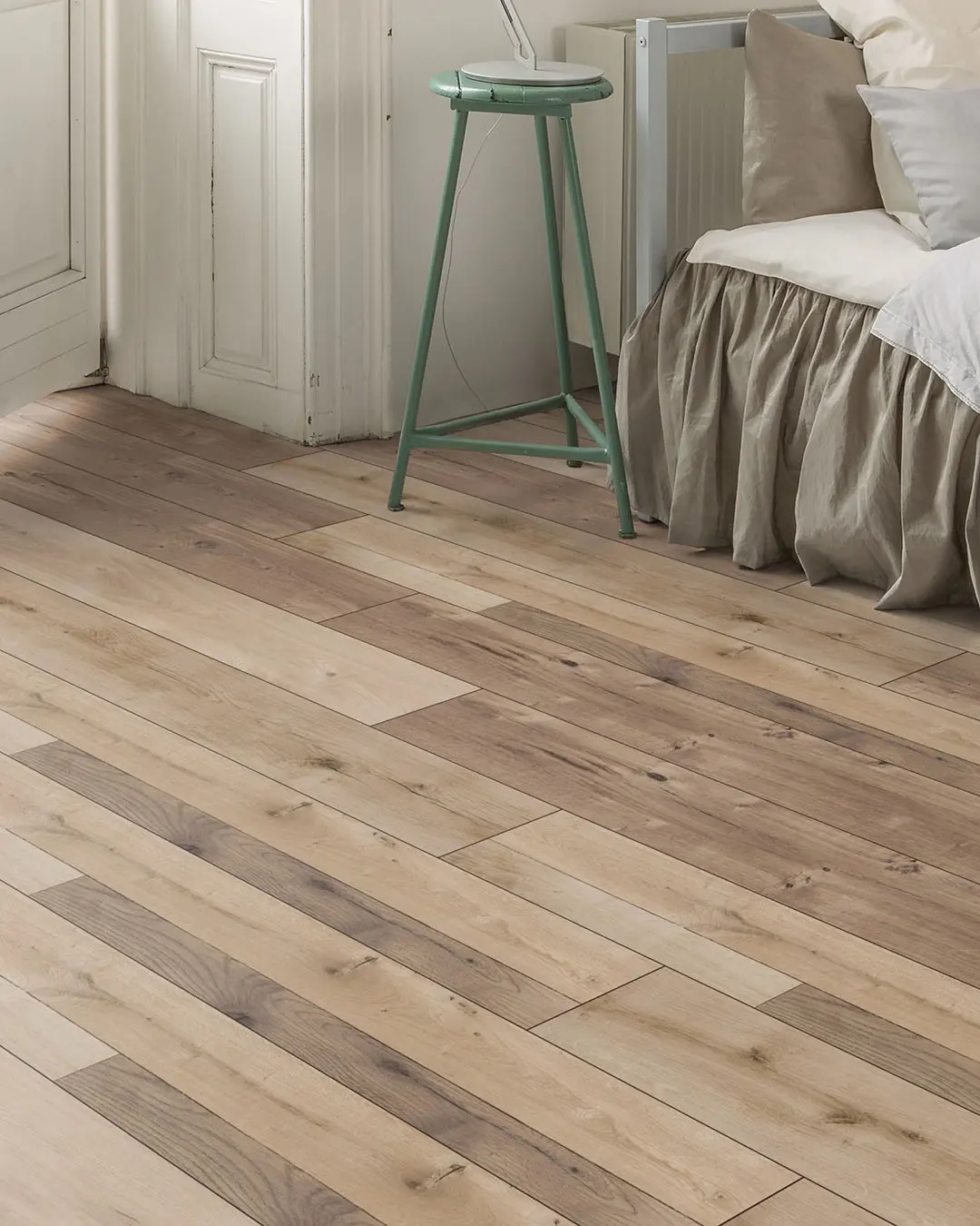 Piso Flotante Melamínico Farco Trend 8mm Biselado Textura Natural (2,41m2 x caja) - Image 2
