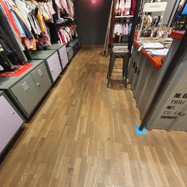 Piso Ingenieril Castle Brown 3 Lamas 13,5(3.5)x206x2200mm (2,72m2 x caja) - Image 3