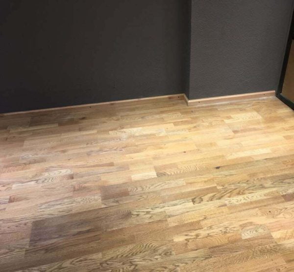 Piso Ingenieril Castle Brown 3 Lamas 13,5(3.5)x206x2200mm (2,72m2 x caja) - Image 6