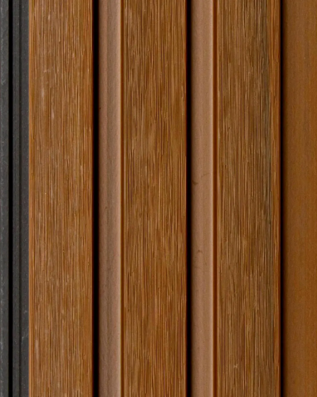 Wall Panel WPC Exterior Teak (3,41m2 x paquete) - Image 3